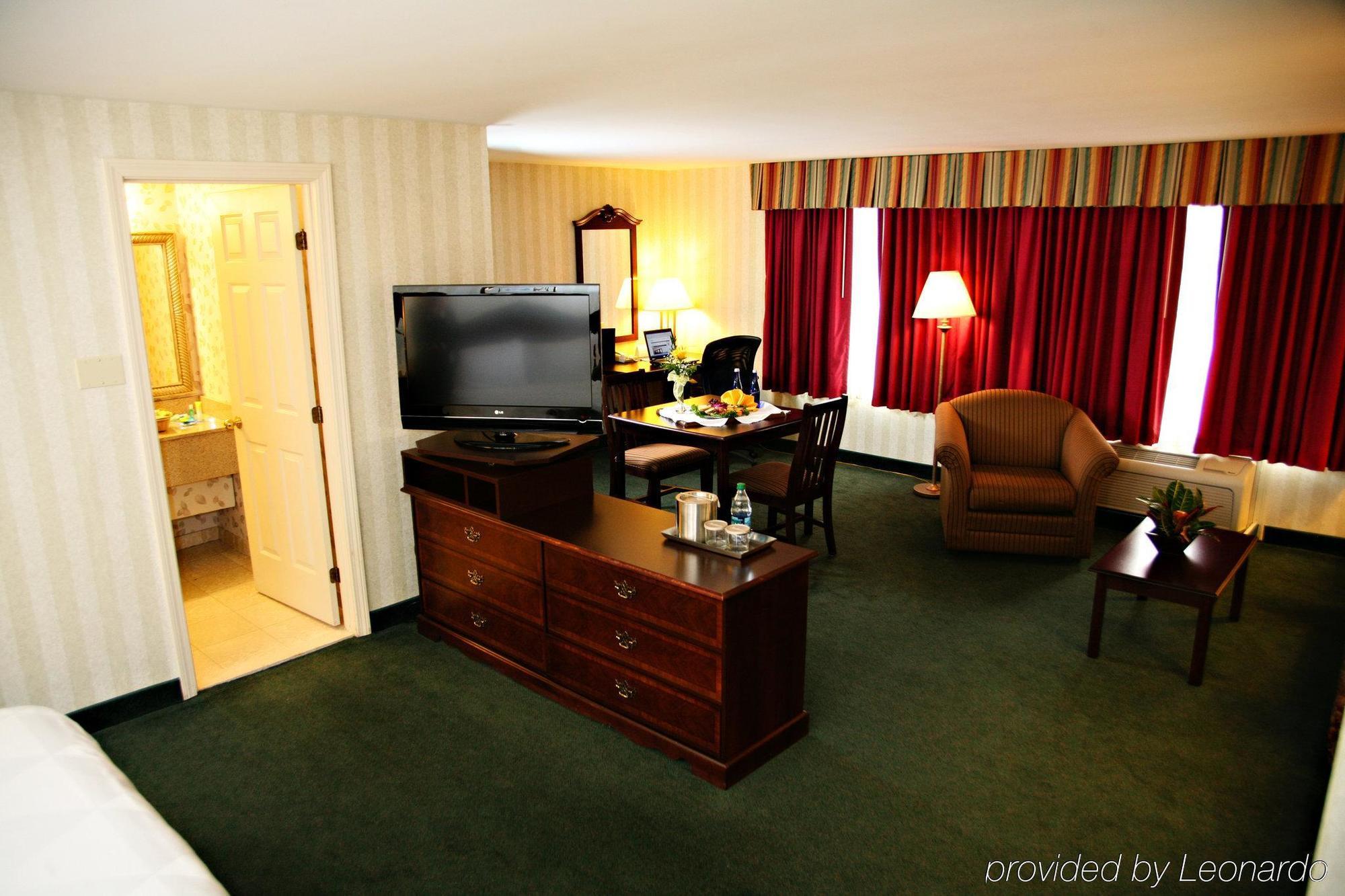 切姆斯福德洛厄尔雷迪森套房酒店 客房 照片